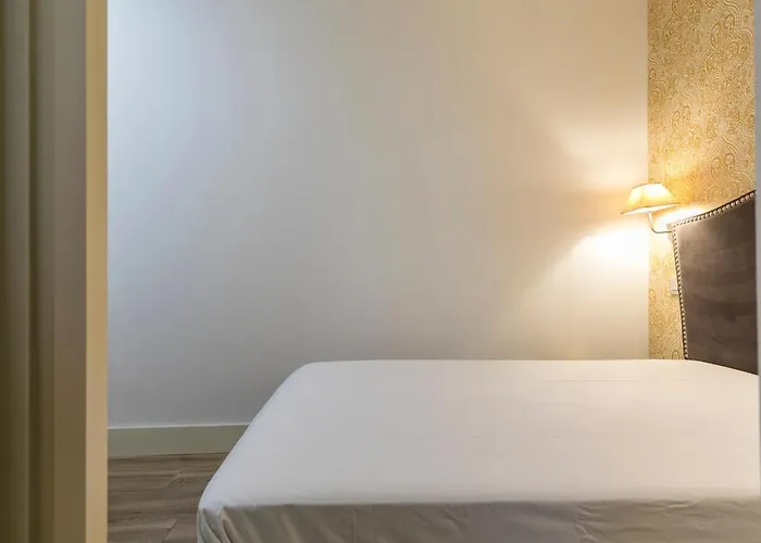 HOMEABOUT DIEGO DE LEÓN Apartment I