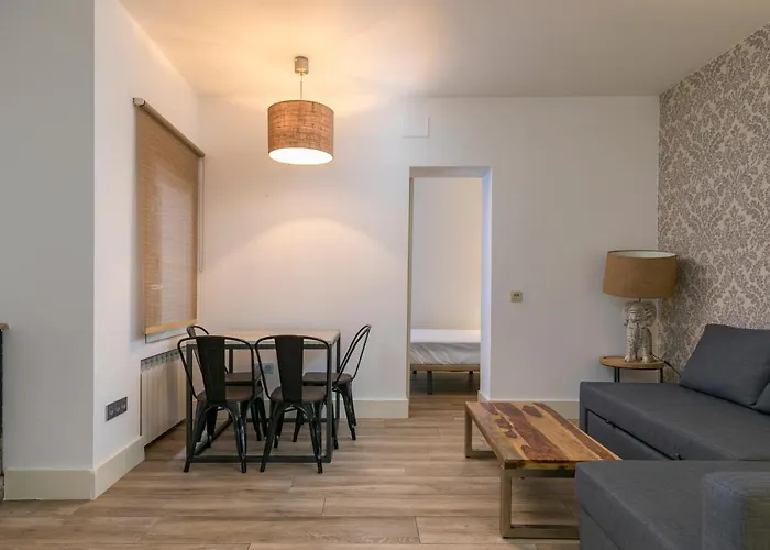 HOMEABOUT DIEGO DE LEÓN Apartment I