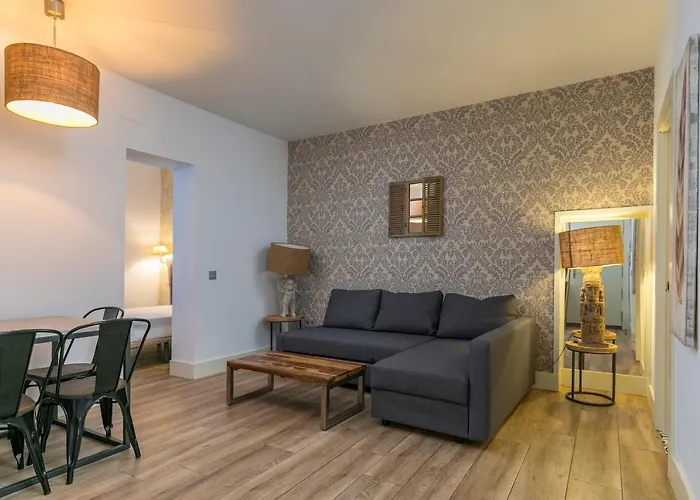 HOMEABOUT DIEGO DE LEÓN Apartment I